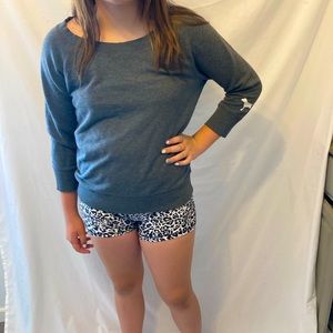 4 for $25 Victoria secret pink size M sweater